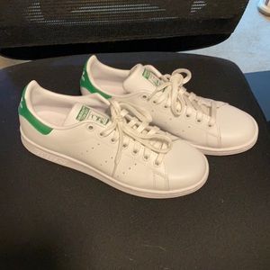 Stan Smith Shoes - Like New - White / Green
